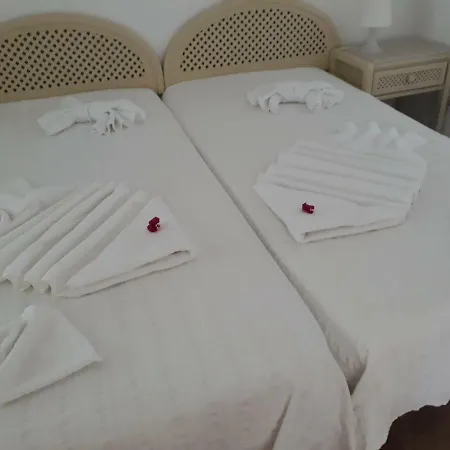 Quinta Da Moura Casa-de-campo * 타비라